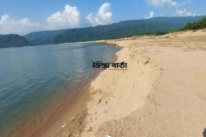 যাদুকাটা নদীর পাড় কেটে বালু লুটের সাথে জড়িত ৭০ জনকে চিহ্নিত করা হয়েছে