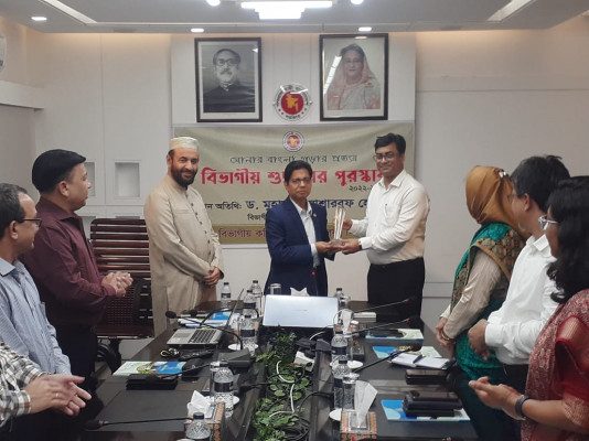 শুদ্ধাচার পুরস্কার পেলেন সিলেটর জেলা প্রশাসক