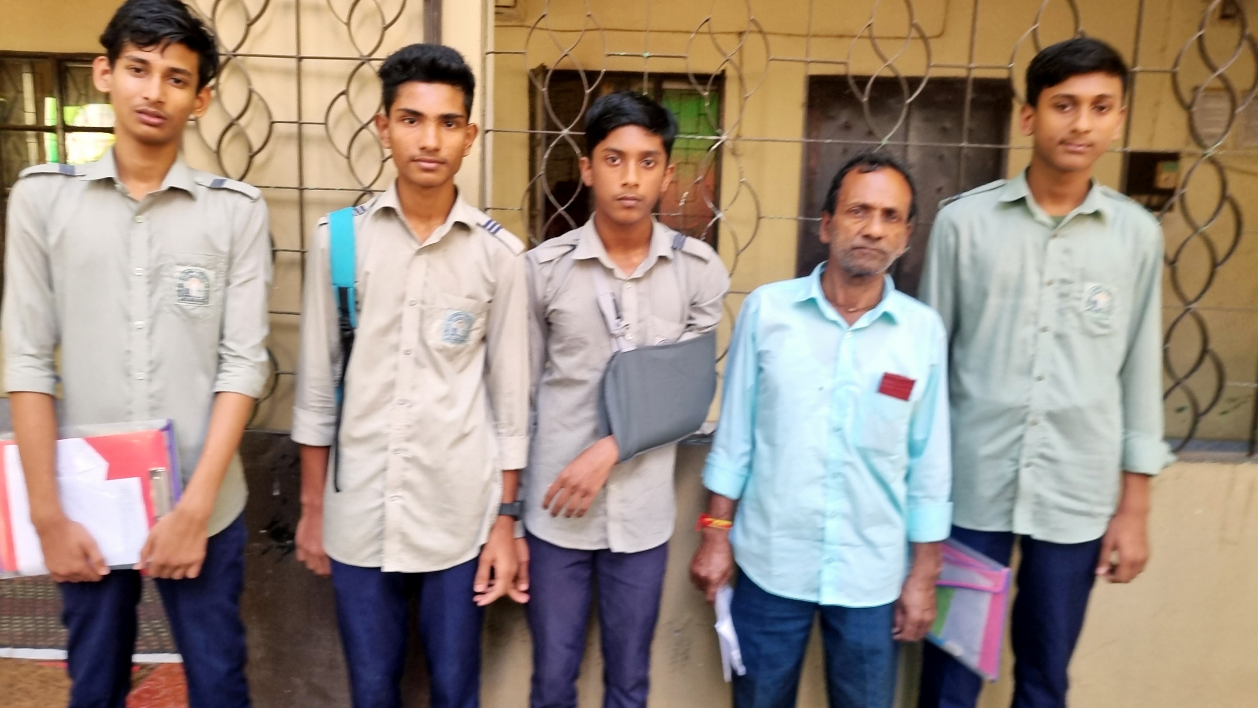 মৌলভীবাজারে শিক্ষার্থীকে পেঠানোর অভিযোগ