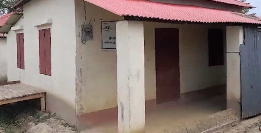 জমির মালিকও পেয়েছেন আশ্রয়ণের ঘর