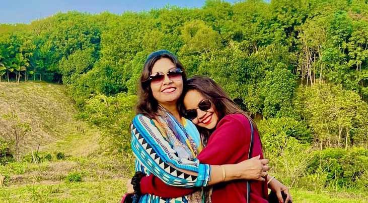 মায়ের আকুতি - তাহ্ মিনা নিশা