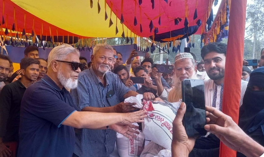 সায়হামের ইফতার সামগ্রীতে হাসি   ফুটেছে ৪৫ হাজার পরিবারের মুখে