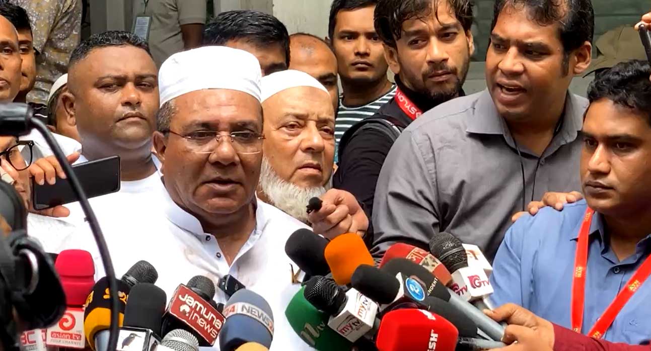 ভোট দিলেন জাপা প্রার্থী বাবুল