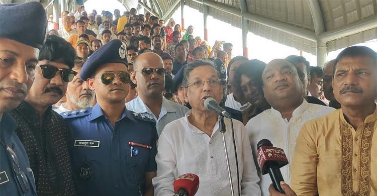 সংবিধান অমান্যকারীদের &lsquo;বাংলাদেশি নাগরিক&rsquo; দাবি করা ঠিক নয়