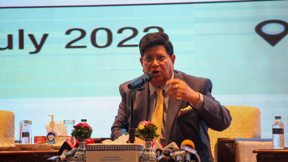 নির্বাচন পর্যবেক্ষক এলে ভালো, না এলে পরোয়া করি না: পররাষ্ট্রমন্ত্রী