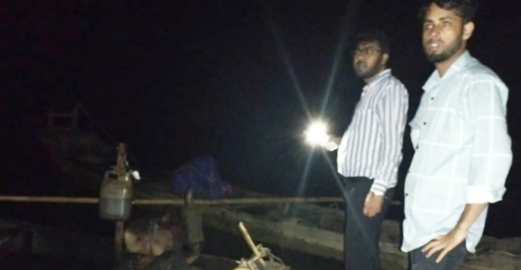 জৈন্তাপুরে ভ্রাম্যমাণ আদালতের অভিযানে বো*মা মেশিনে বালু উত্তোলন বন্ধ, ৩ জনের কারাদণ্ড