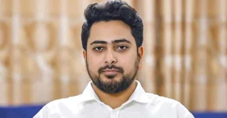 সব ধর্মের মানুষের সমান অধিকার নিশ্চিত করতে হবে: নাহিদ ইসলাম