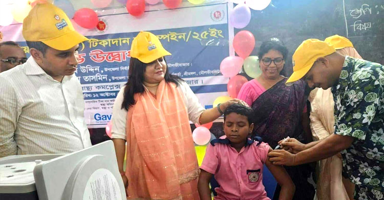মৌলভীবাজারের শ্রীমঙ্গলে জাতীয় টাইফয়েড টিকাদান ক্যাম্পেইনের উদ্বোধন