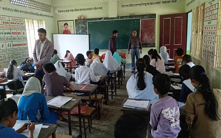 বড়লেখায় সরকারি প্রাথমিক বৃত্তি পরীক্ষা প্রথম দিন ৩৮৯ জন অনুপস্থিত