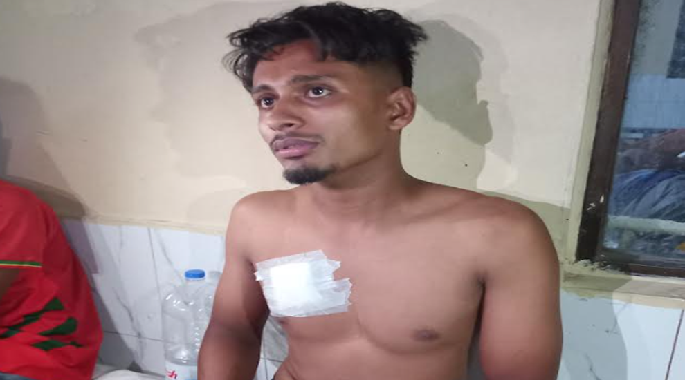 হবিগঞ্জে বৈষম্য বি রো ধী ছাত্র আ ন্দো ল নে র সমন্বয়ক সোহাগকে ছু রি কা ঘা ত
