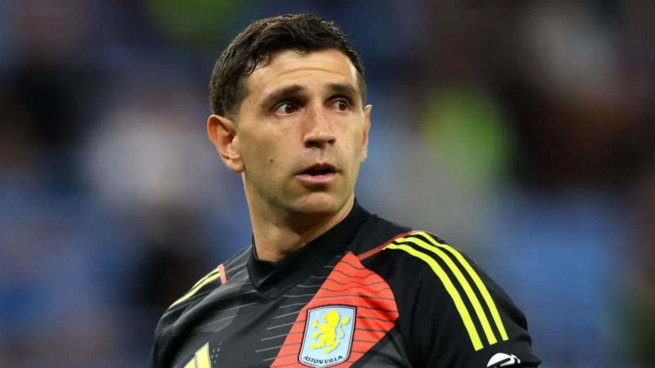 এমি মার্তিনেজের দলবদলের গুঞ্জনে নতুন মোড় 