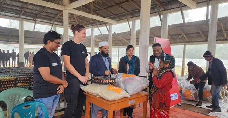 মৌলভীবাজার ৪১৯ জন চা শ্রমিকদের মধ্যে খাদ্য সামগ্রী বিতরণ
