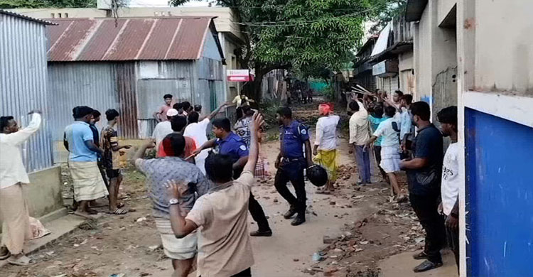 ব্রাহ্মণবাড়িয়ার ফুটবল খেলাকে কেন্দ্র করে সং ঘ র্ষ, আ হ ত অর্ধশতাধিক