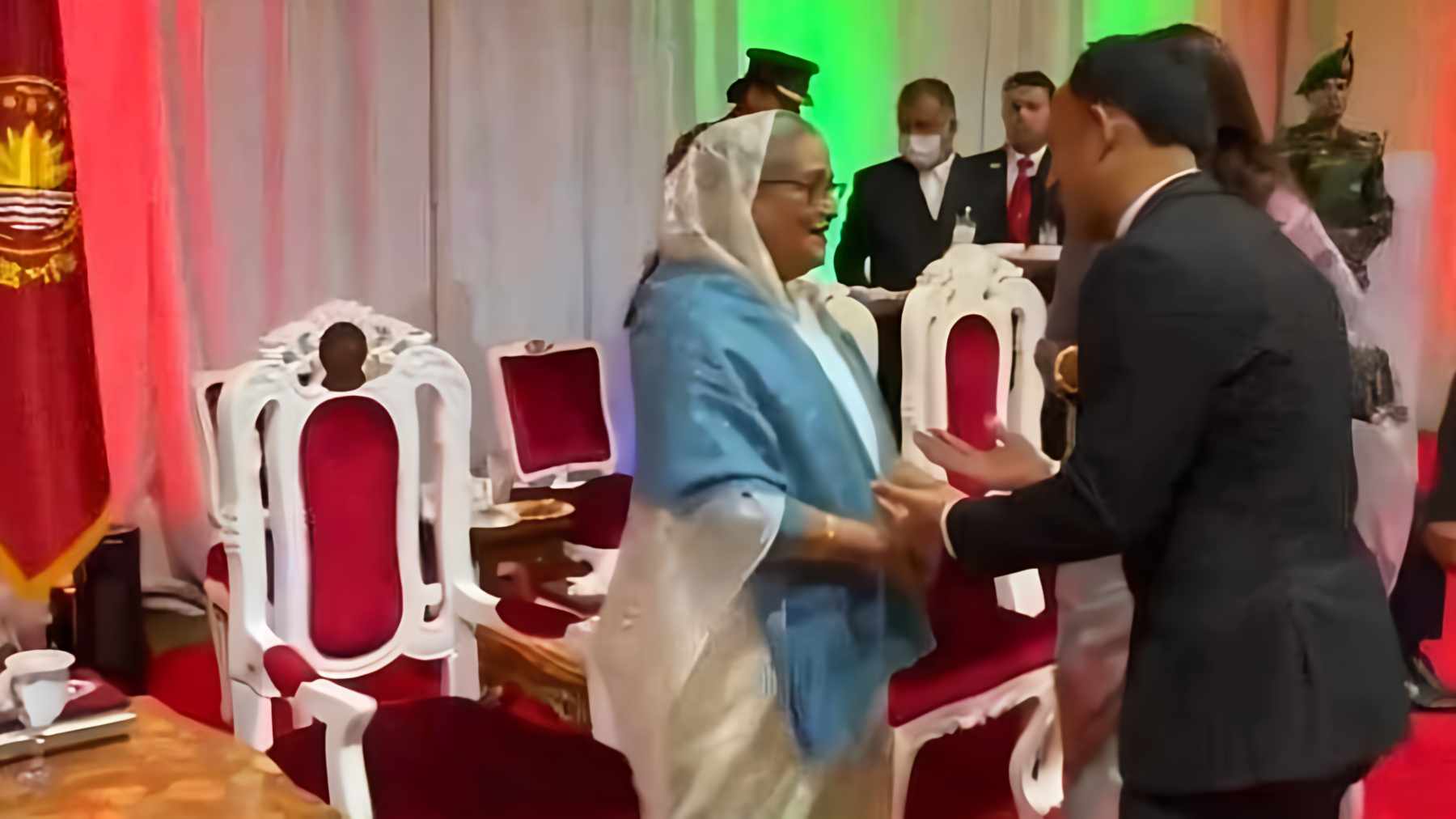 &lsquo;নেত্রীকে সালাম করার জন্য আমাকে দুই লাখ ভোট পেতে হয়েছে&rsquo;