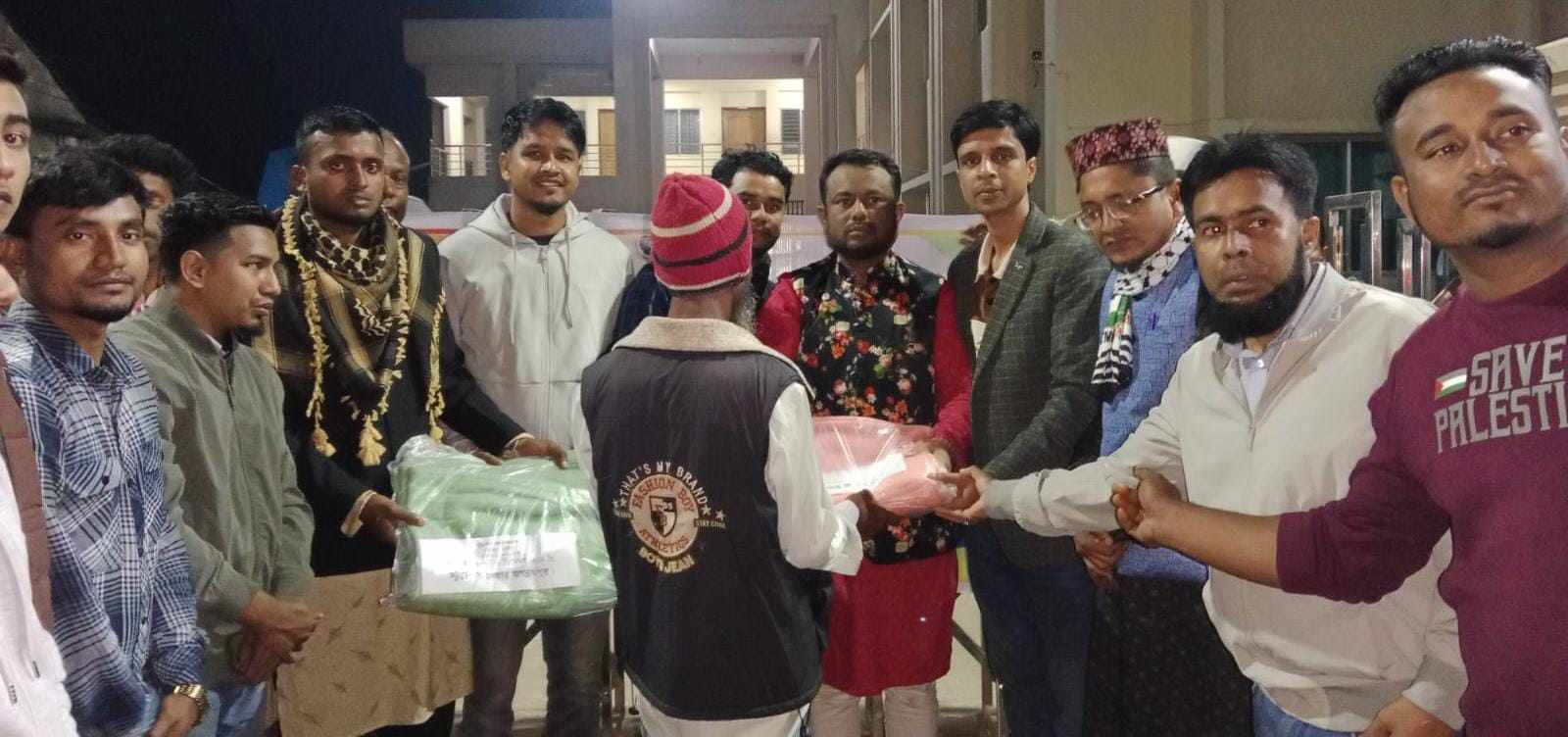 জগন্নাথপুরে স্টুডেন্ট কেয়ারের শীতবস্ত্র বিতরণ