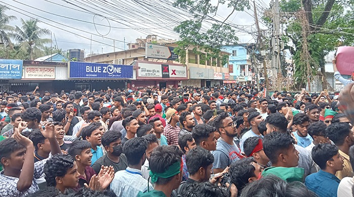 হবিগঞ্জে শিক্ষার্থীদের বি ক্ষো ভ ও অবস্থান কর্মসূচি