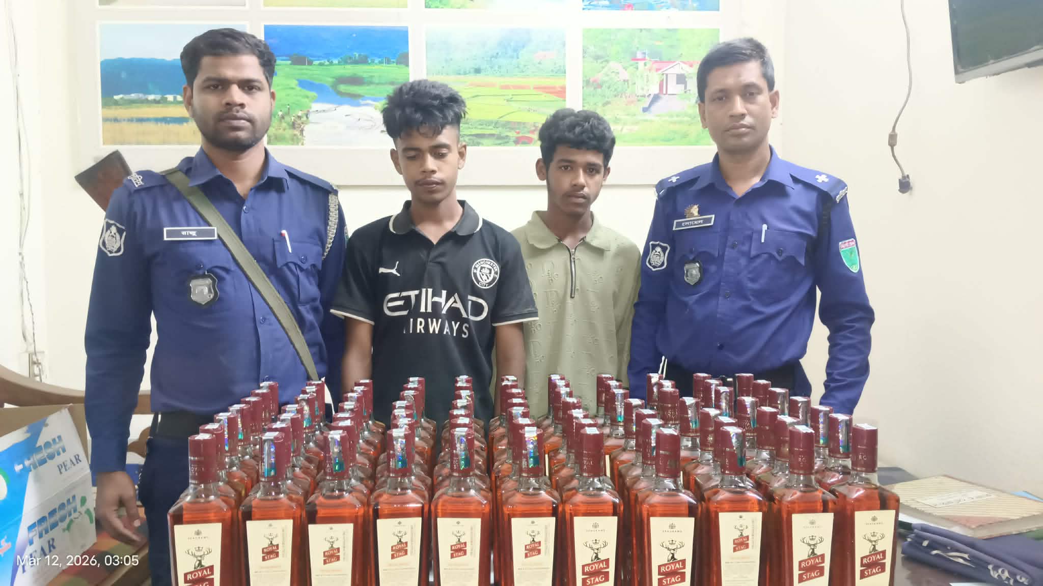 জৈন্তাপুরে ৭৬ বোতল ম*দসহ আ*টক ২