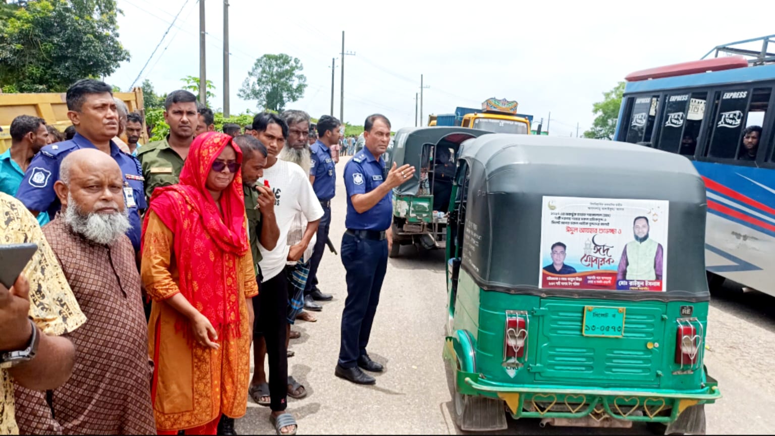 জৈন্তাপুরে ট্রাক জ'ব্দকে কেন্দ্র করে সড়ক অ'বরোধ