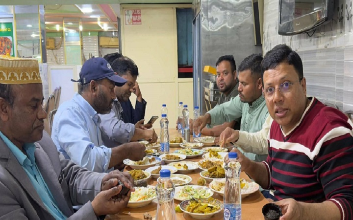 মরুর বুকে  বৈশাখী আমেজ!