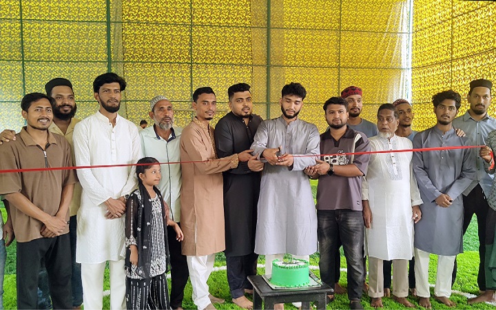 দক্ষিণ সুরমার পারাইরচকে স্ট্রাইক হাউজ ইনডোর ফুটবল মাঠের উদ্বোধন