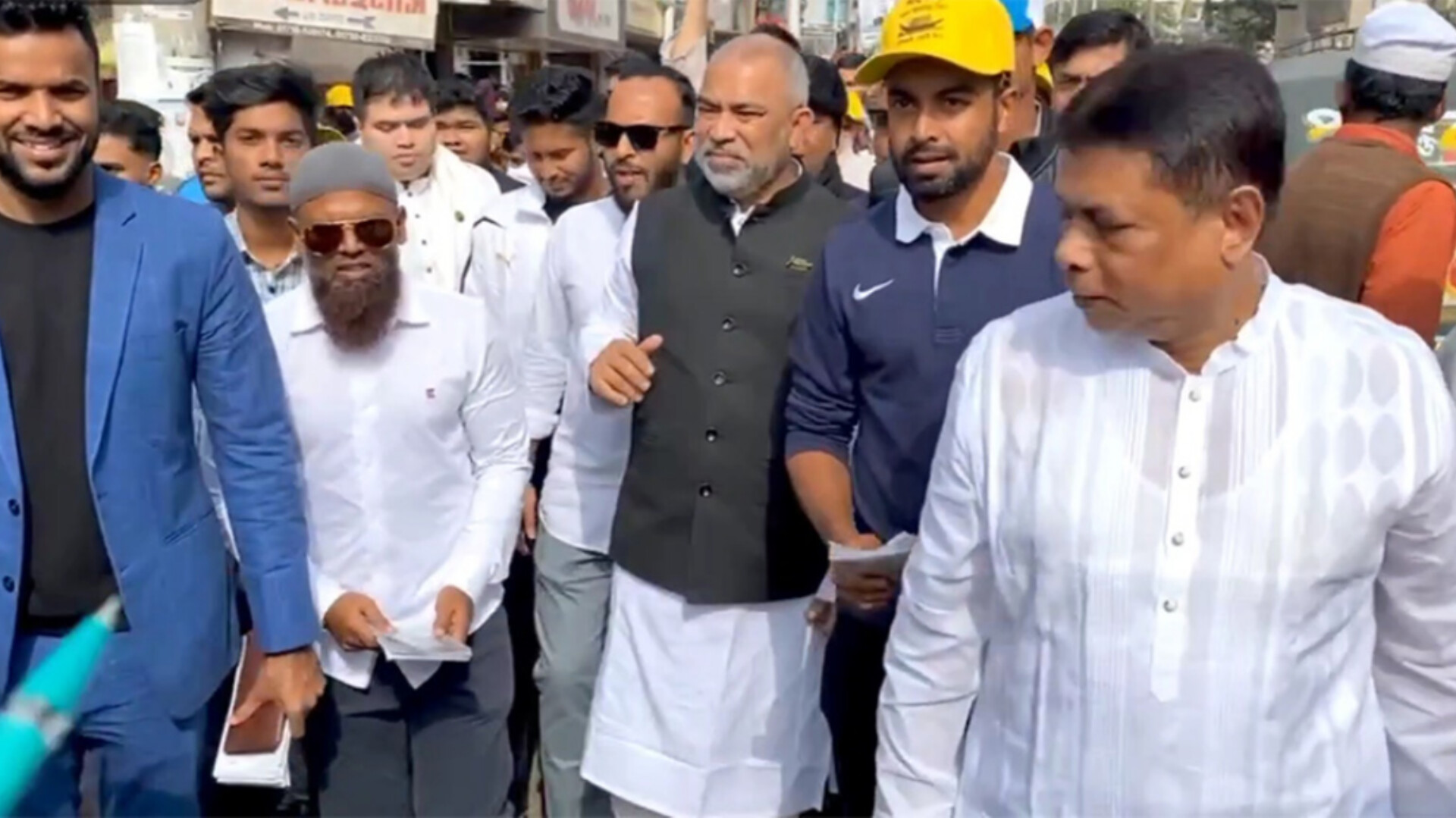 কুলাউড়ায় নাদেলের প্রচারণায় জাতীয় দলের ক্রিকেটাররা