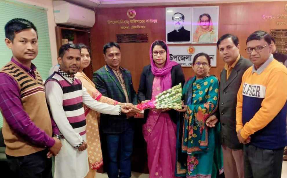 বড়লেখায় নবাগত ইউএনও'র সাথে সাংস্কৃতিক নেতৃবৃন্দের মতবিনিময়