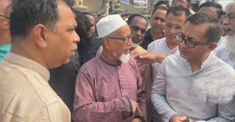 জগন্নাথপুরে বাণিজ্যমন্ত্রীকে ফুল দিয়ে বরণ করলেন এমপি কয়ছর