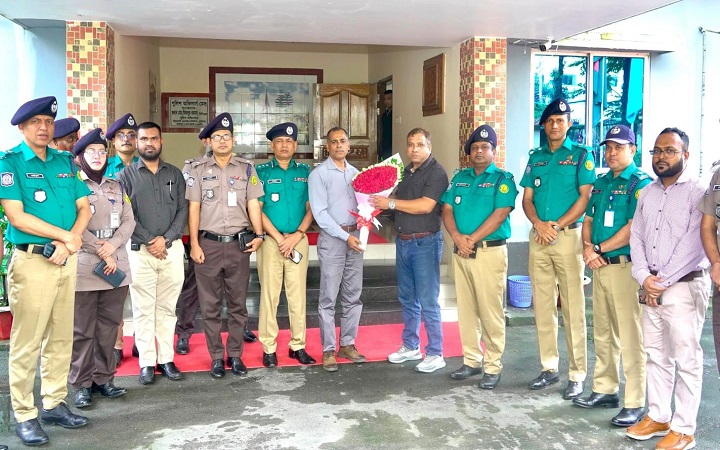 এসএমপি’র নতুন কমিশনার সারোয়ার মুর্শেদ শামীমের দায়িত্ব গ্রহণ
