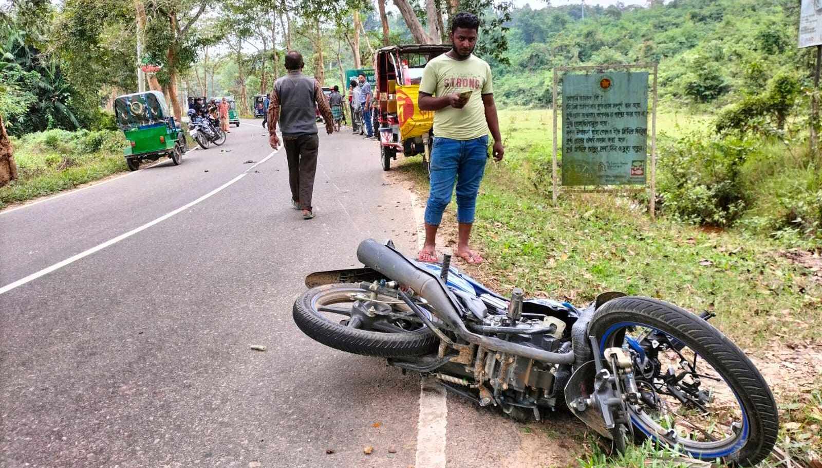 কমলগঞ্জে সড়ক দুর্ঘটনায় নিহত ১, আহত ১