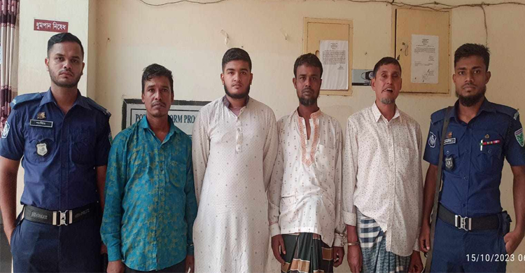  বাহুবলে দু'পক্ষের সংঘর্ষে দুইজন নিহত, ৪ আসামী ঢাকা থেকে গ্রেফতার