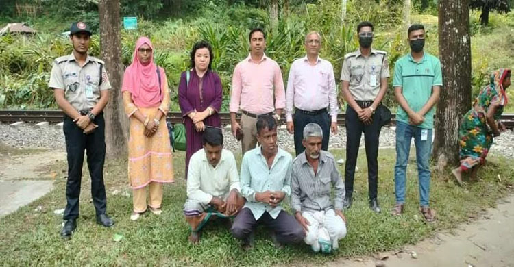 মাধবপুরে মা দ ক বিরোধী অ ভি যা ন: ৩ জনকে জেল ও জরিমানা