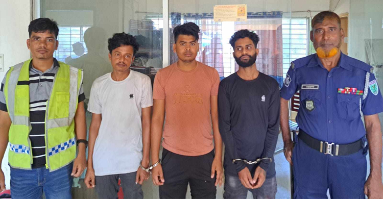 মাধবপুরে সীমান্ত দিয়ে ভারতে অনুপ্রবেশের চেষ্টা,আটক ৩