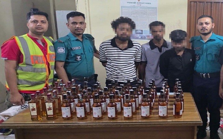 সিলেটে ভারতীয় ম/দসহ গ্রে/প্তার ৩
