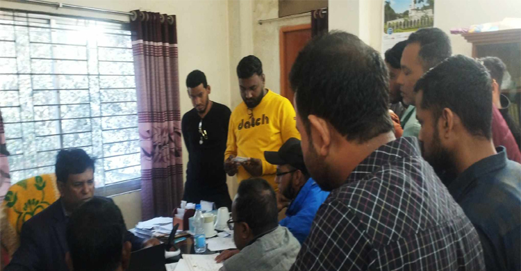 জাতীয় পরিচয়পত্র জা লি য়া তি : জগন্নাথপুরের নির্বাচন কর্মকর্তা ও কর্মচারী আ ট ক