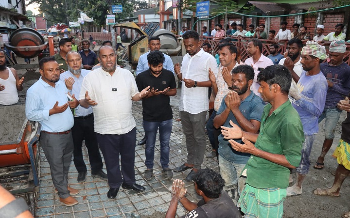 কালীঘাট-শাহচট সড়কে ঢালাই কাজের উদ্বোধন