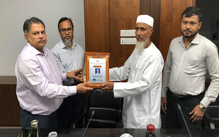 পরিবেশ রক্ষায় অনন্য অবদানের স্বীকৃতি পেলেন বিয়ানীবাজারের নাসির উদ্দিন