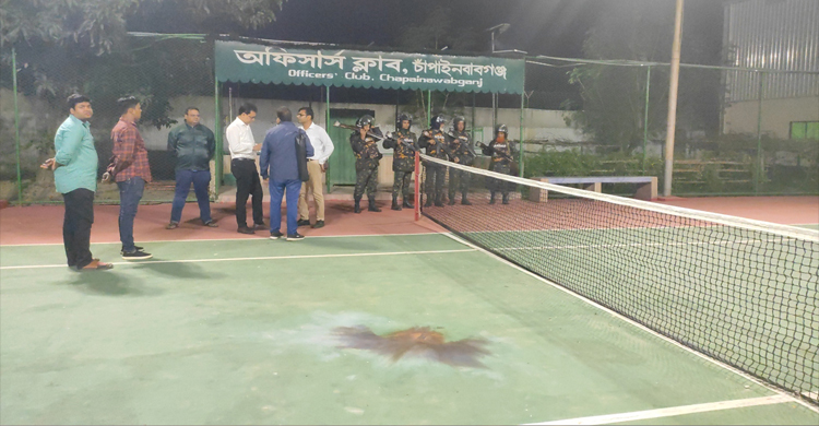 ডিসির বাসভবনের পাশে ককটেল বিস্ফোরণ