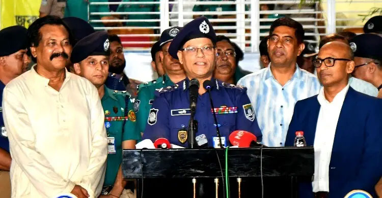 জনগণের সহযোগিতায় ঘুরে দাঁড়িয়েছে পুলিশ: আইজিপি