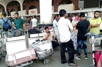 ছয় দিনে ঢাকা থেকে বাতিল ২১০টি মধ্যপ্রাচ্যগামী ফ্লাইট, আজও বন্ধ ৩৪টি