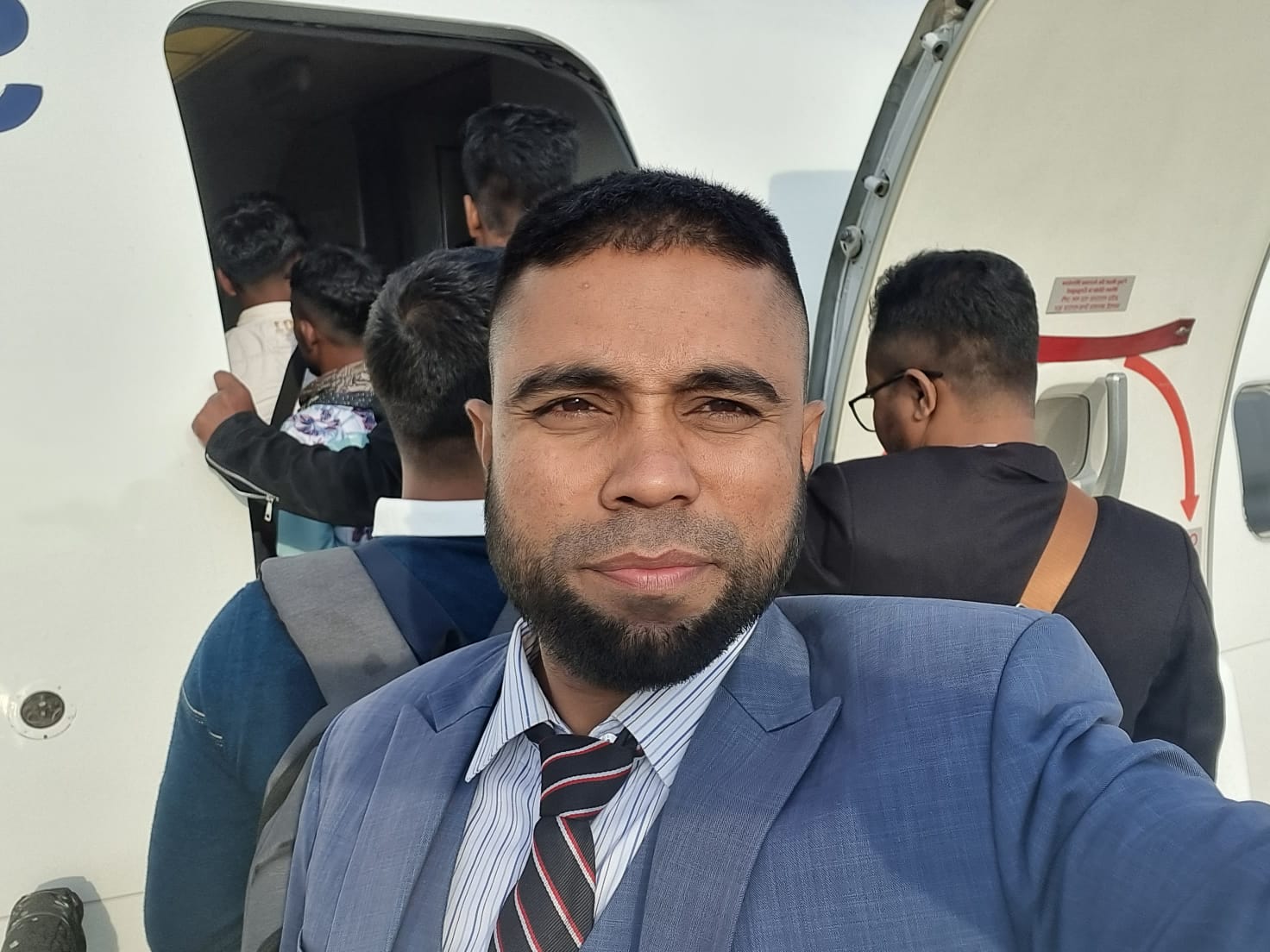 বিশ্ব জলবায়ু সম্মেলনে অংশ গ্রহণ করতে দুবাই গেছেন সাংবাদিক হোসাইন