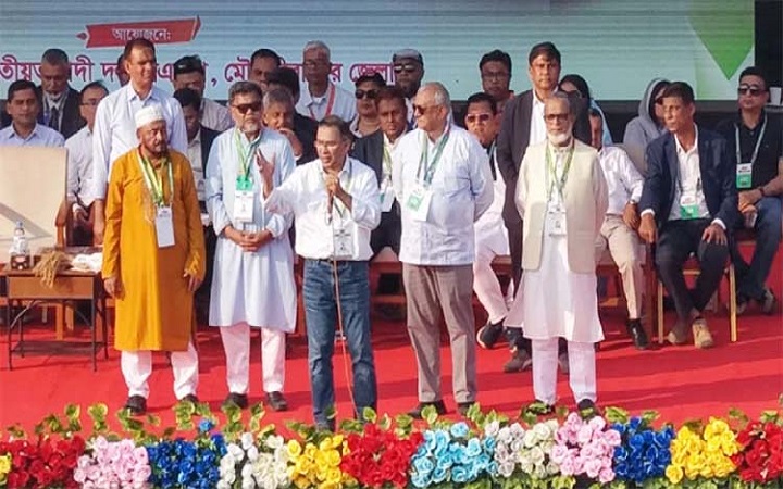 মুক্তিযুদ্ধের সময় তাদের ভূমিকা দেশের মানুষের কাছে স্পষ্ট