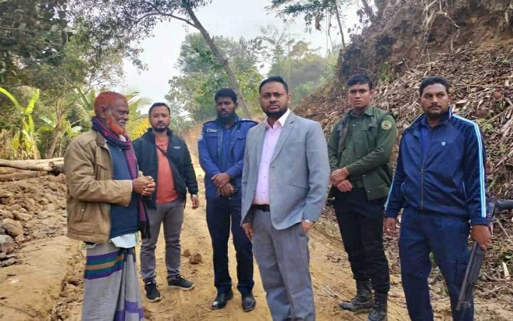 বড়লেখায় অবৈ*ধভাবে টিলা কর্তন: এক লাখ টাকা অর্থদ*ণ্ড