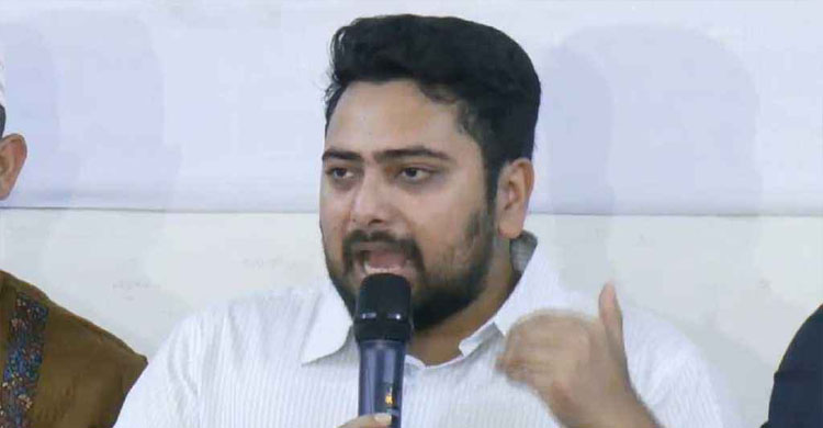 শেখ হাসিনাকে এক মাসের মধ্যে দেশে এনে রায় কার্যকর চান নাহিদ