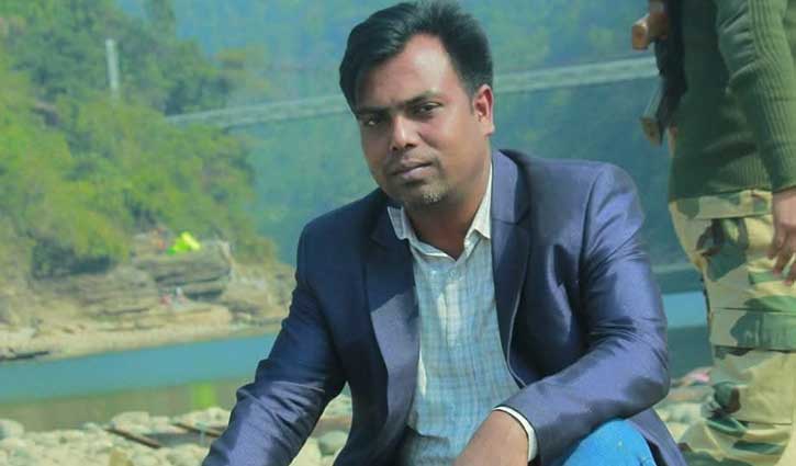 বিকেলে চাঁ দা বা জি নিয়ে লাইভ, রাতে প্রকাশ্যে সাংবাদিককে কু পি য়ে হ*ত্যা