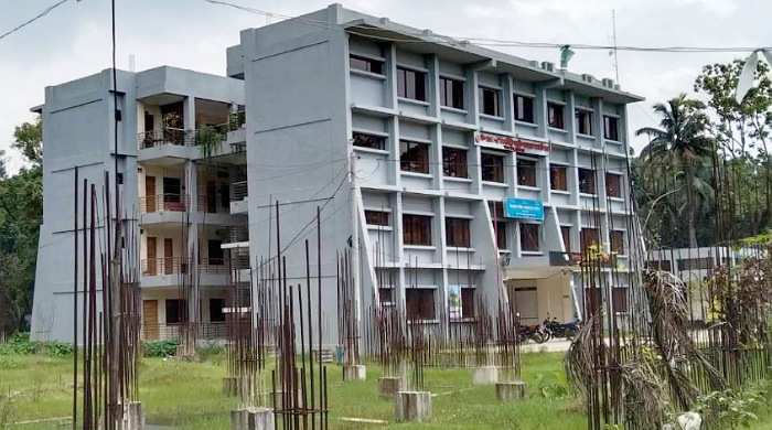 ৫ বছরেও মাটি ভেদ করতে পারেনি বাহুবল মডেল মসজিদ