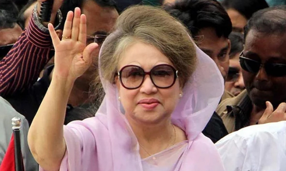 গৃহবধূ থেকে যেভাবে রাজনীতিতে খালেদা জিয়া