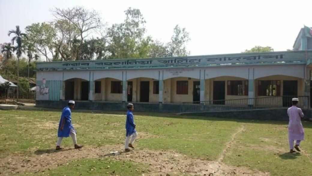 লাখাইয়ে দাখিল পরীক্ষার ফরম পূরণে অতিরিক্ত টাকা আদায়ের অ*ভিযোগ