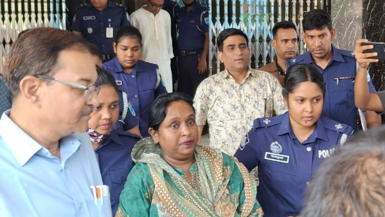 আইভীর দুই দিনের রি মা ন্ড মঞ্জুর