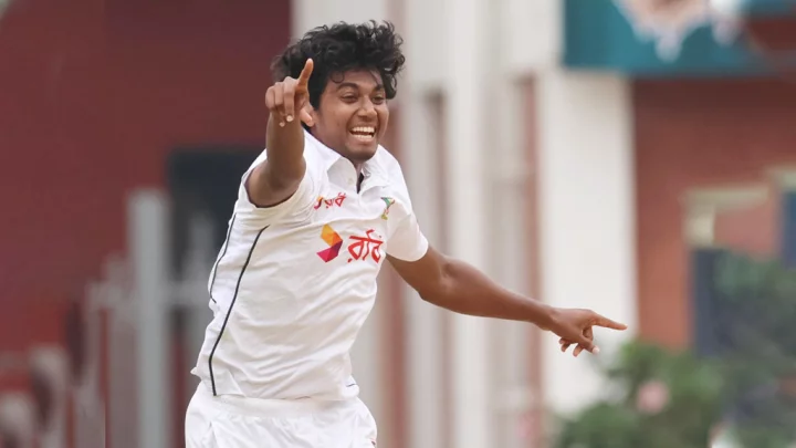 হাসানের তোপে দিশেহারা ভারত