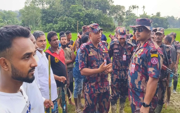বড়লেখা সীমান্তে বিএস*এফের পু*শইন চেষ্টা, প্র*তিরোধে বিজিবি ও স্থানীয়রা
